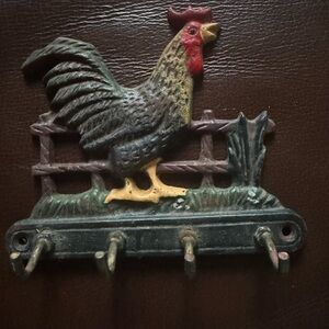 Cast Iron Rustic Rooster Wall Hook Decor